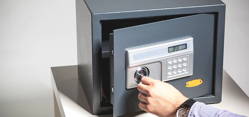 Jewelry Safe Unlocking Service in Mira Loma, California
